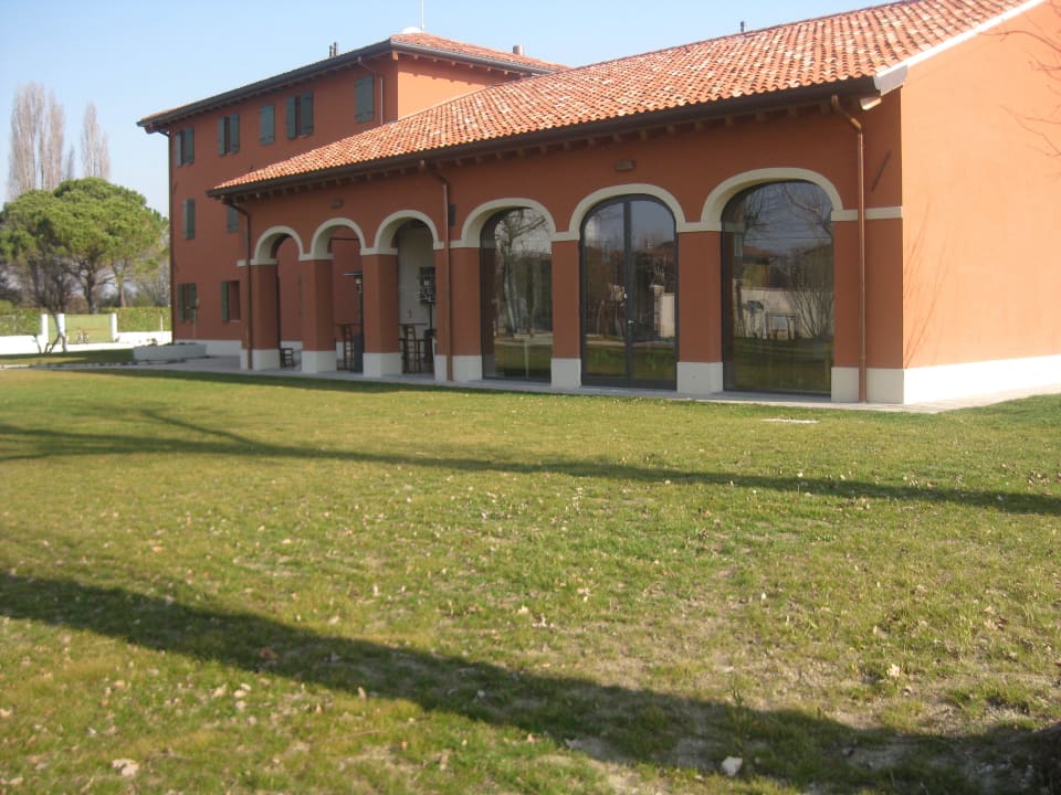 Porticato frontale Agriturismo Noiari