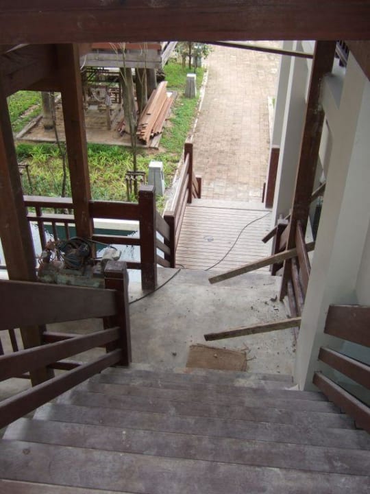 Weg zum Speisesaal Khaolak Laguna Resort