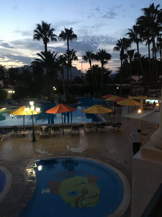 Außenansicht Hotel Nesrine