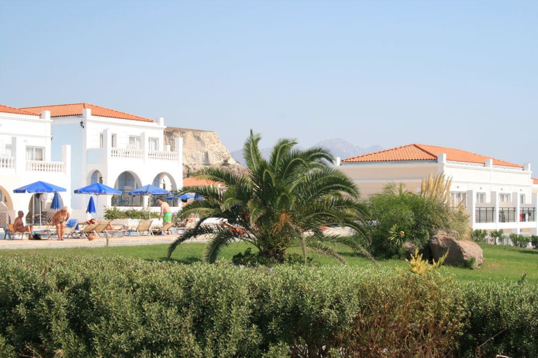 Hotelanlage vom Strand aus gesehen Porto Bello Royal