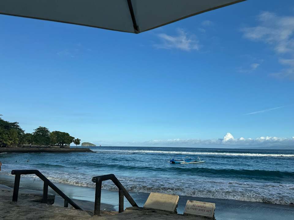 Strand Candi Beach Resort and Spa