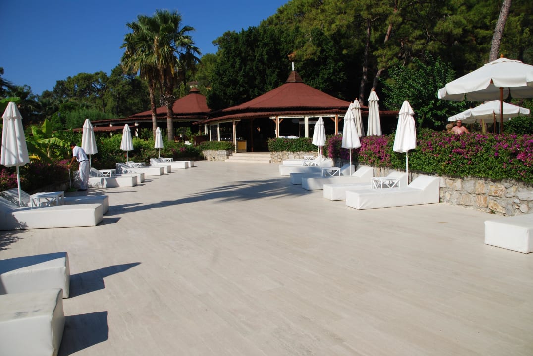 Blick zur Pool-Bar TUI MAGIC LIFE Sarigerme