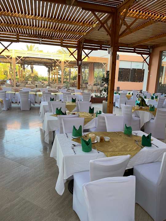 Gastro Three Corners Sea Beach Resort