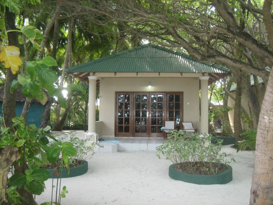 Strandbungalow Nr. 18 Summer Island Maldives