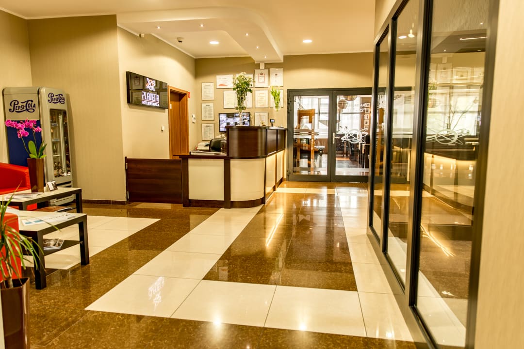 Lobby Planeta Hotel