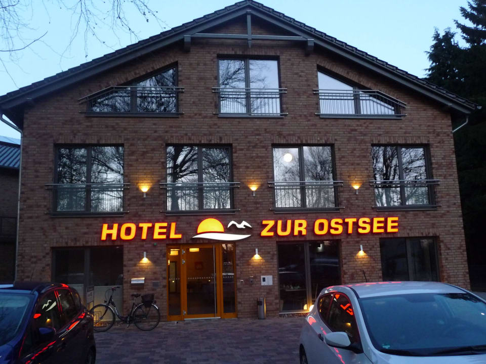 Hoteleingang Hotel Zur Ostsee