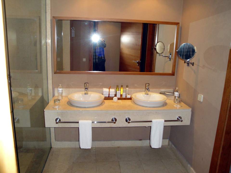 Der grosse Wschtisch Secrets Royal Beach Punta Cana - Adults only