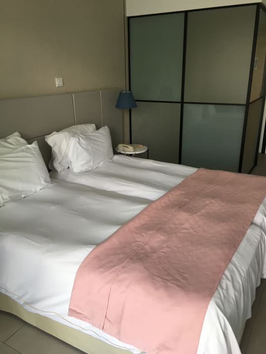 Zimmer Napa Mermaid Hotel & Suites