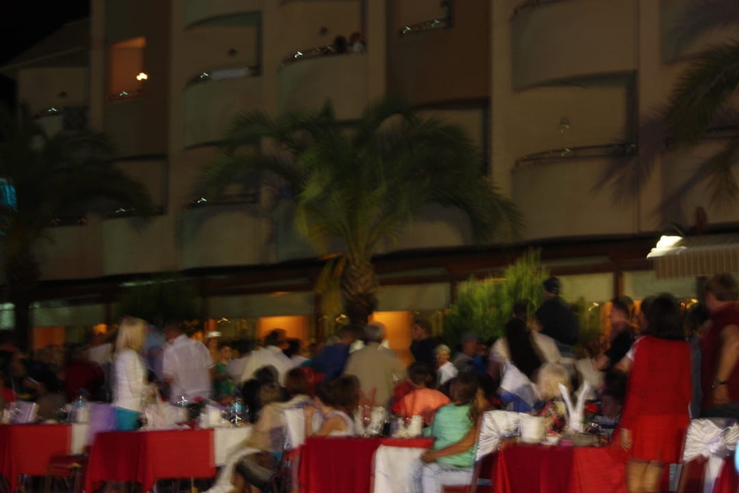 Draussen zum Gala-Abend Long Beach Alanya