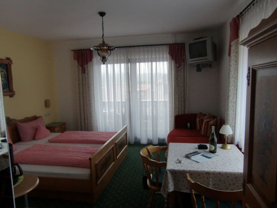Zimmer Nr. 8 Komfort- & Wellnesspension Rehwinkel