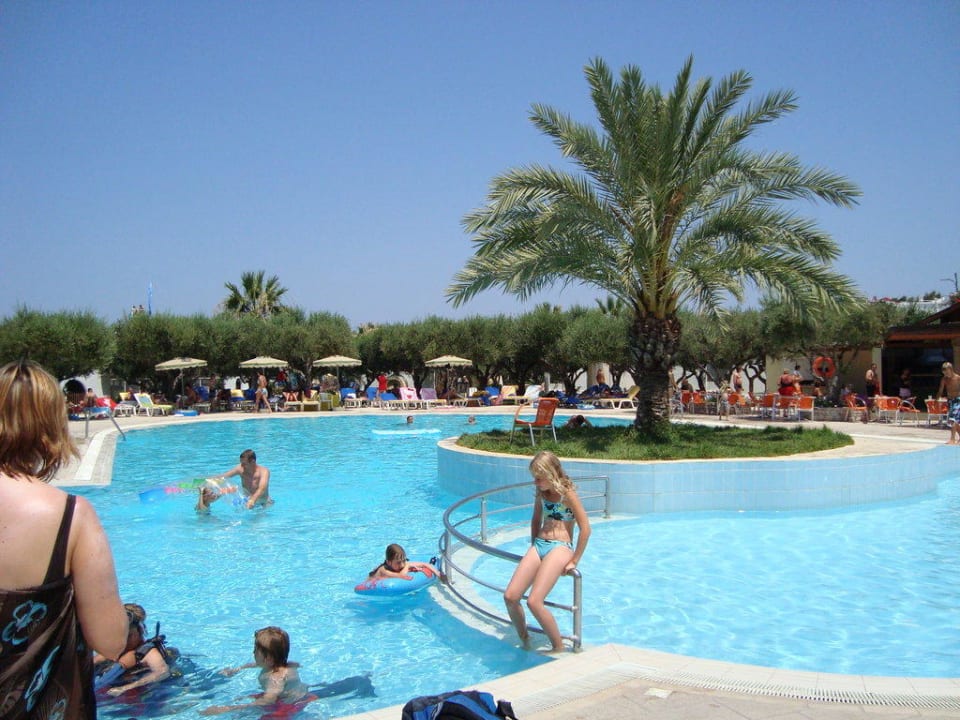 Poolanlage TUI KIDS CLUB Alex Beach