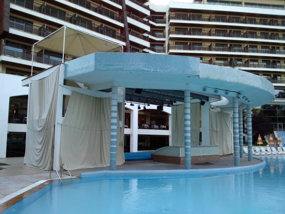 Da soll eigentlich ein Wasserfall donnern Flamingo Grand Hotel & Spa
