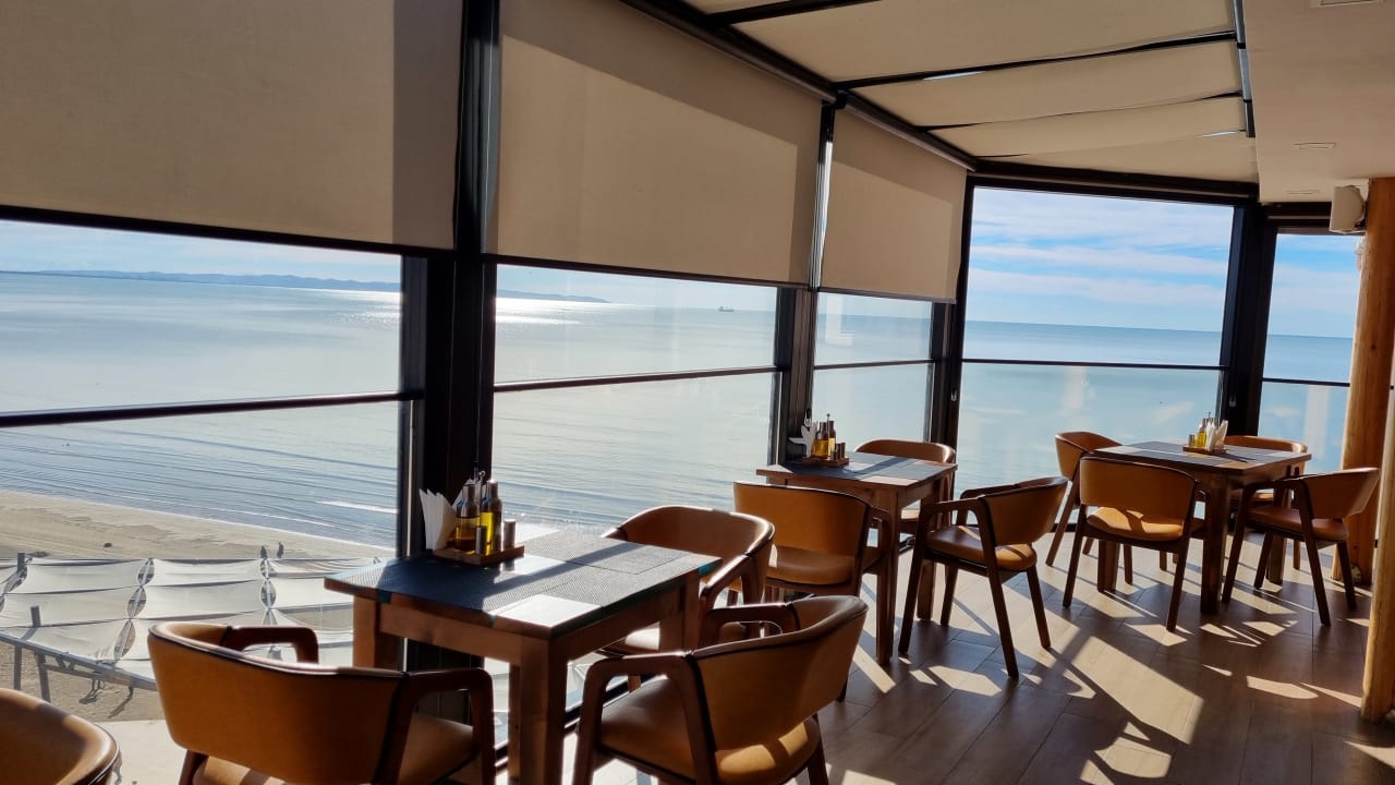 Gastro Vila One Beach Hotel