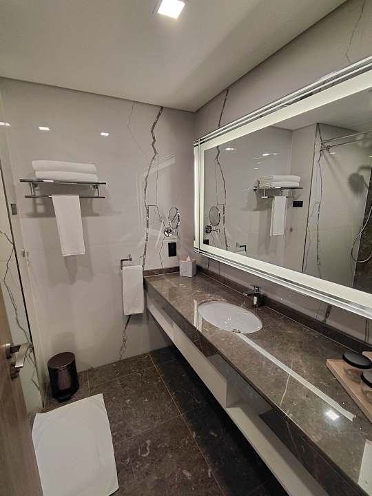 Zimmer voco Dubai The Palm by IHG