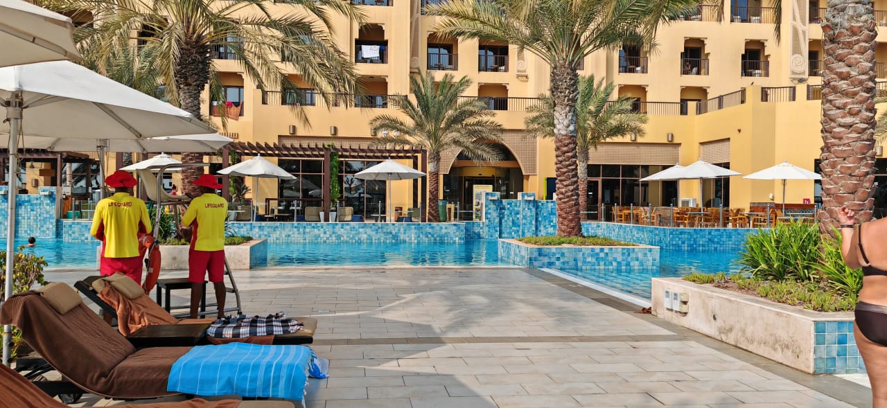Pool DoubleTree by Hilton Resort & Spa Marjan Island
