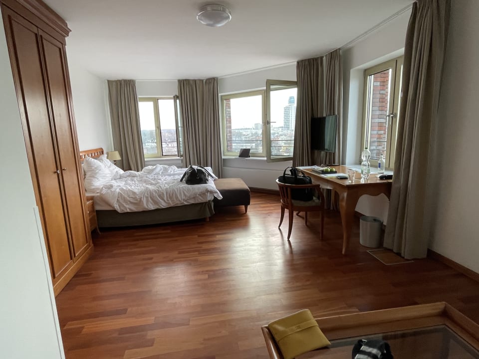 Zimmer Lindner Hotel Frankfurt Main Plaza, part of JdV by Hyatt