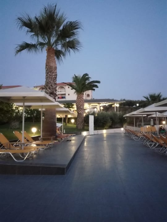 Pool Akrathos Beach Hotel