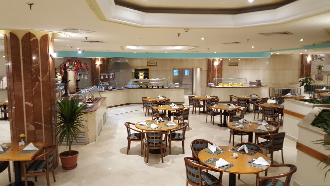 Gastro Pharaoh Azur Resort