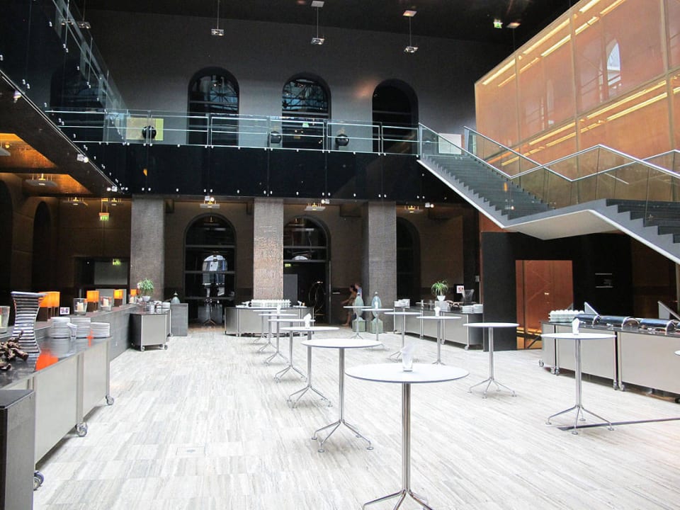Hotel-Foyer im EG Sofitel Munich Bayerpost Hotel