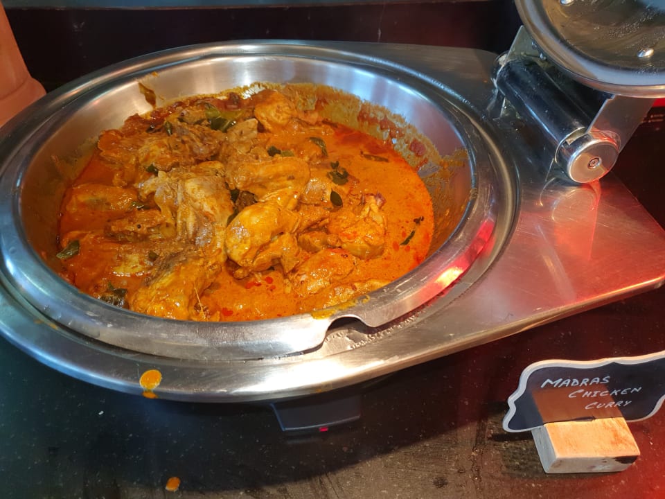 Gastro Hotel Le Meridien Al Aqah Beach Resort