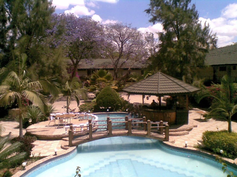 Innenhof New Dodoma Hotel