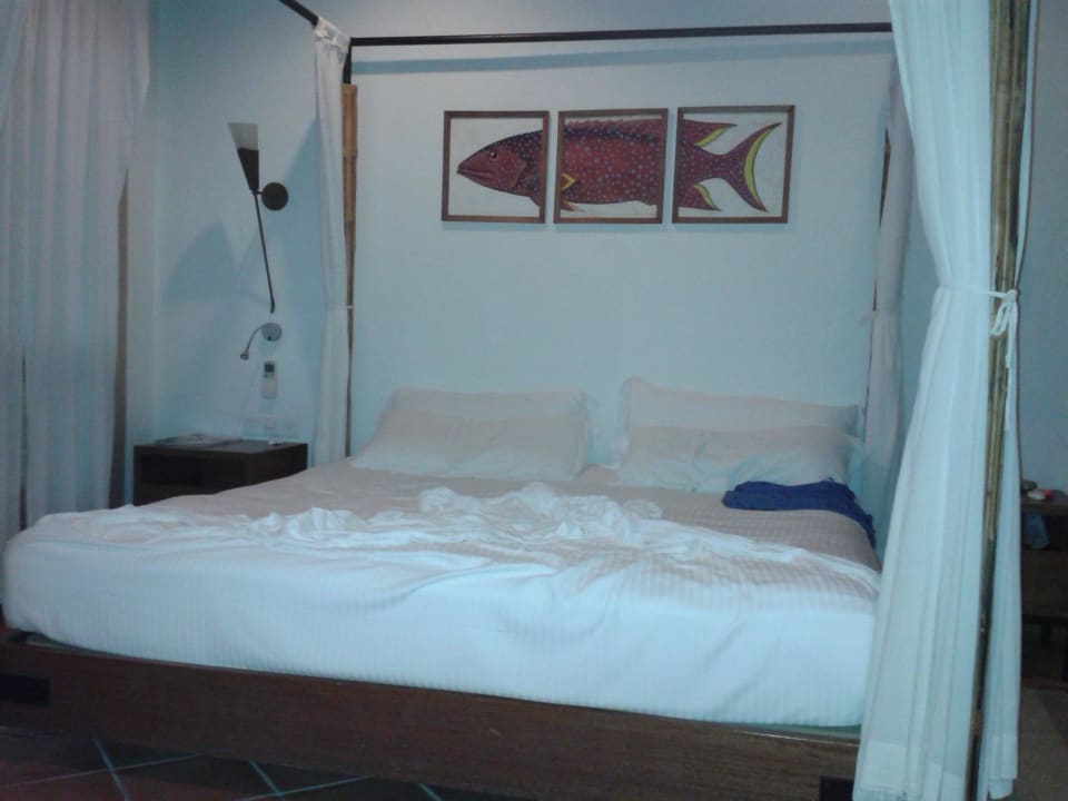 Bett Kuramathi Maldives