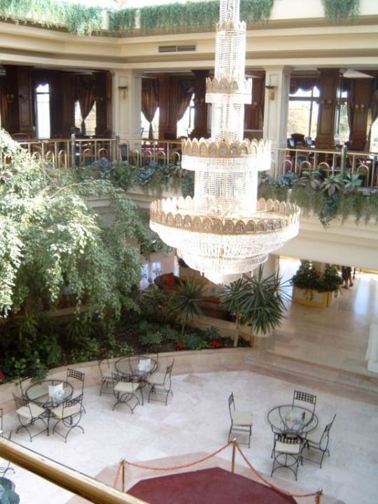 Kroon luchter. The Grand Hotel Hurghada