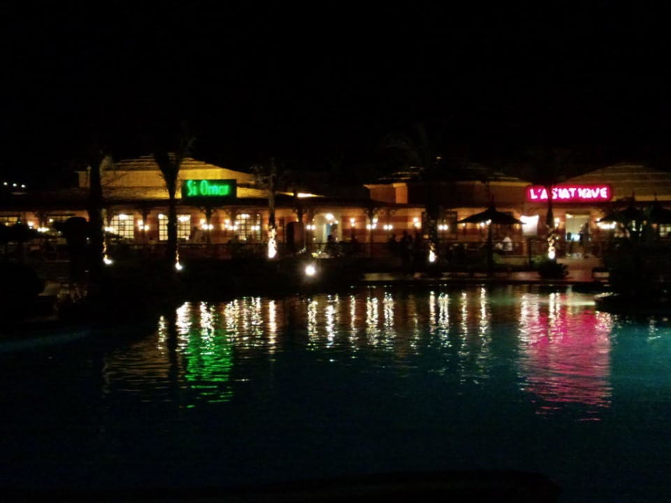 Restaurant bei Nacht Pickalbatros Aqua Vista Resort - Hurghada