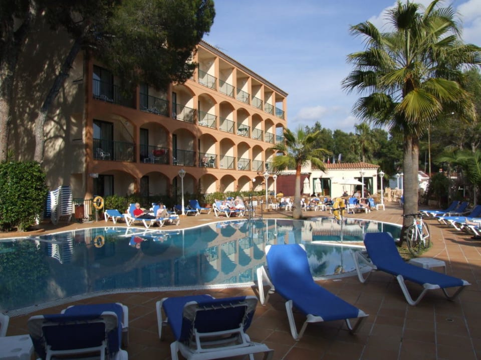 Pool und Haupthaus Valentin Somni Hotel & Suites