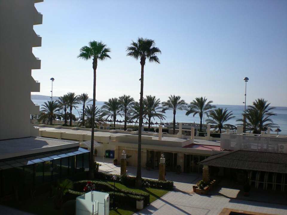 Ausblick vom Balkon des Zimmer 209 Iberostar Waves Bahia de Palma