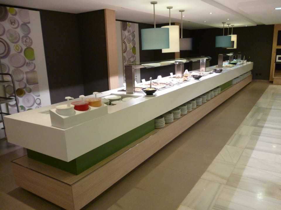 Im Restaurant Protur Safari Park Aparthotel