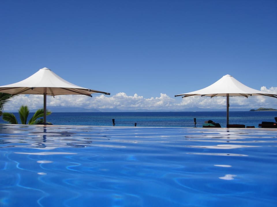 Pool und Meer Hotel Matamanoa Island Resort