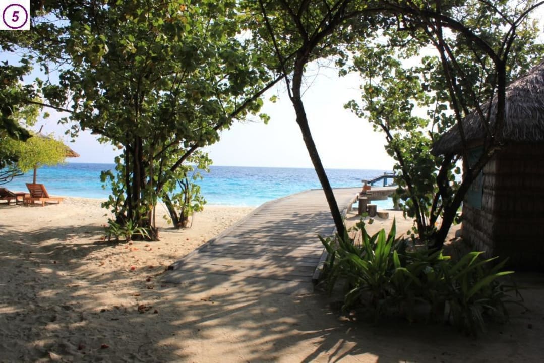 Vor der Tauchschule NH Collection Maldives Reethi Resort