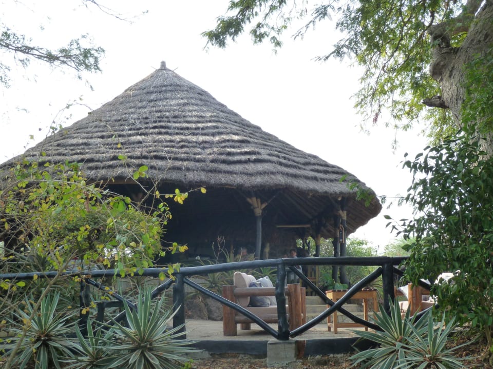 Blick zum Restaurant Nile Safari Lodge