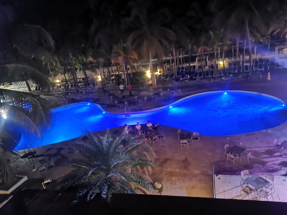 Pool Viva Tangerine by Wyndham - All Inclusive Resort
