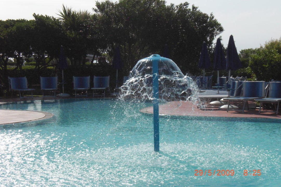 Kinderpool mit Wasserpilz Lido Bibione