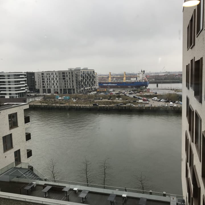 Ausblick JUFA Hotel Hamburg HafenCity