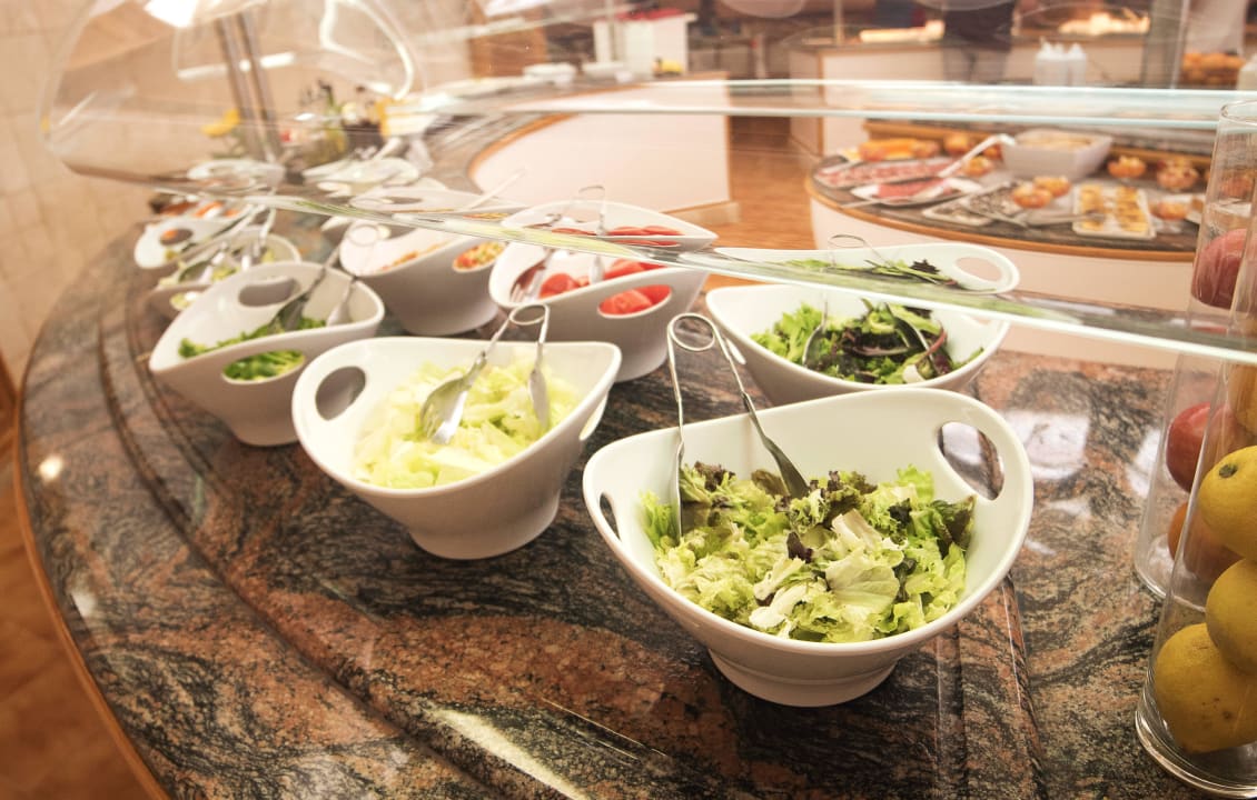 Salat Buffet Parque Nereida Suites Hotel