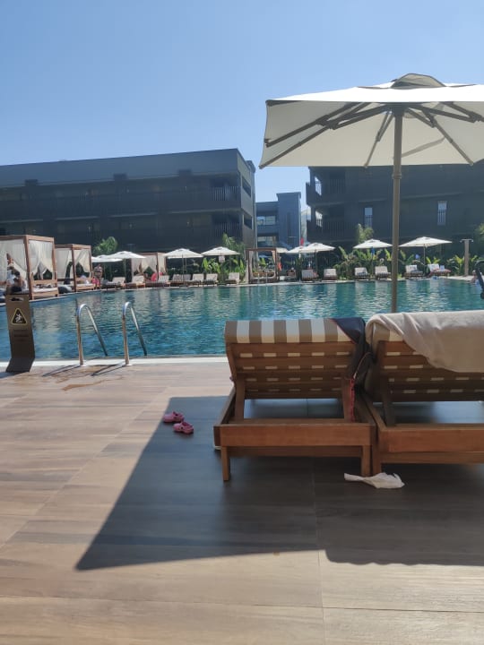 Pool Jacaranda Luxury Resort