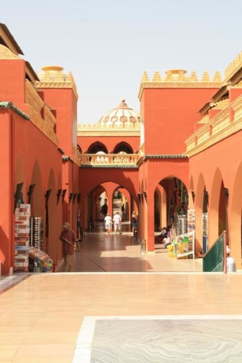 Blick in Richtung Einkaufsstrasse Pickalbatros Alf Leila Wa Leila Resort - Neverland Hurghada