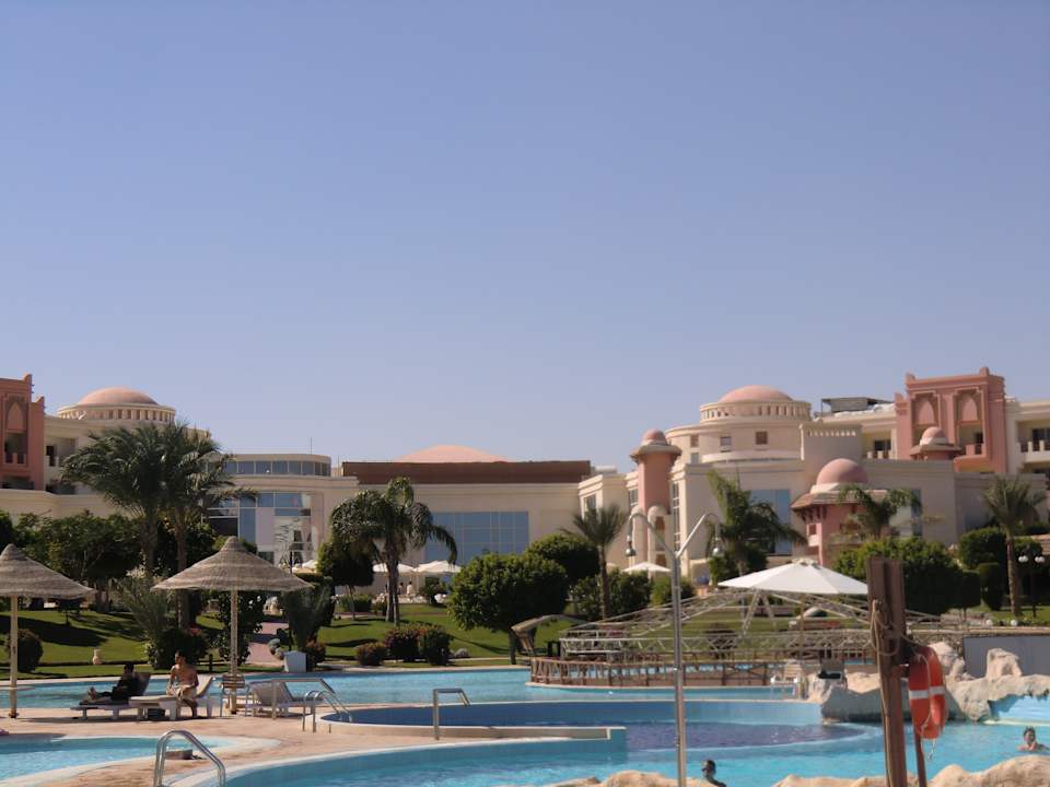 Pool Serenity Alpha Beach