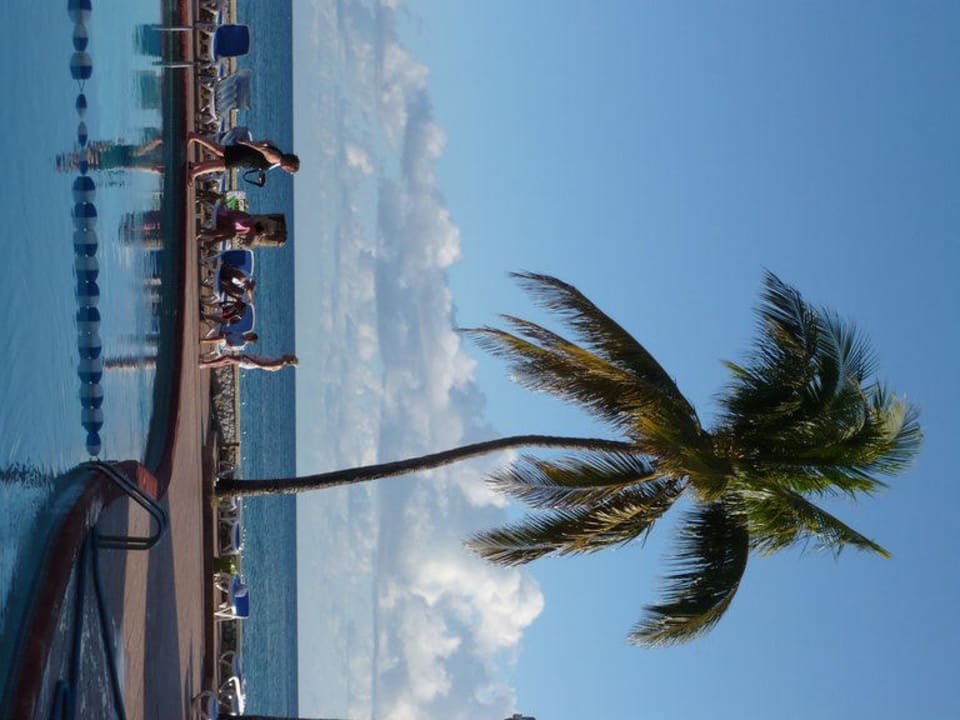 Poolblick aufs Meer Grand Muthu Club Caribbean Runaway Bay