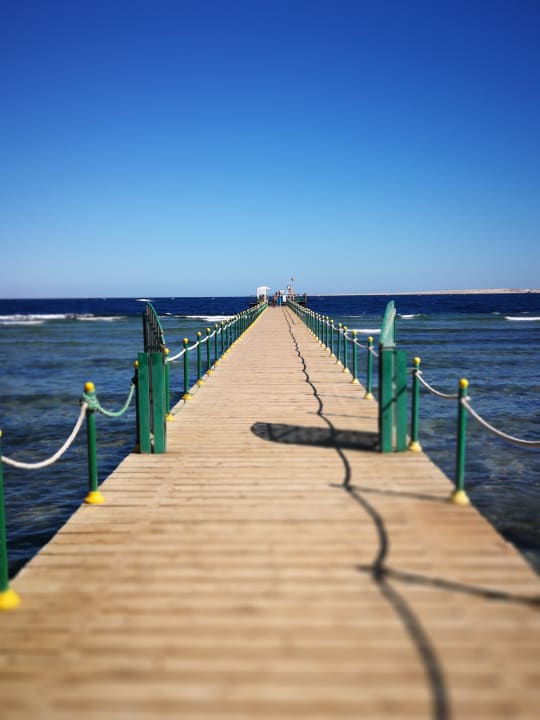 Strand Parrotel Beach Resort