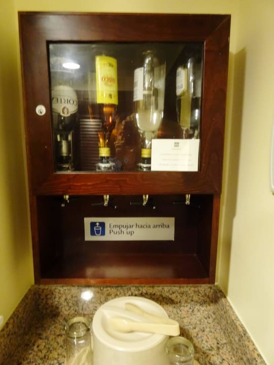 Bar im Zimmer Hotel Riu Guanacaste