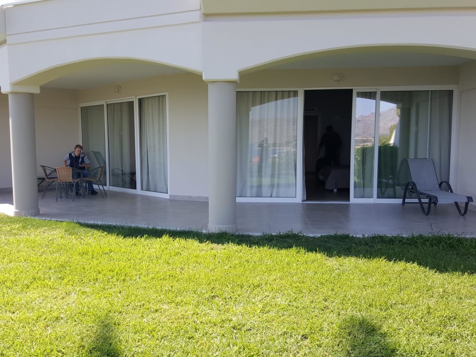 Unsere beiden Gartensitzplätze Rodos Princess Beach Hotel & Spa