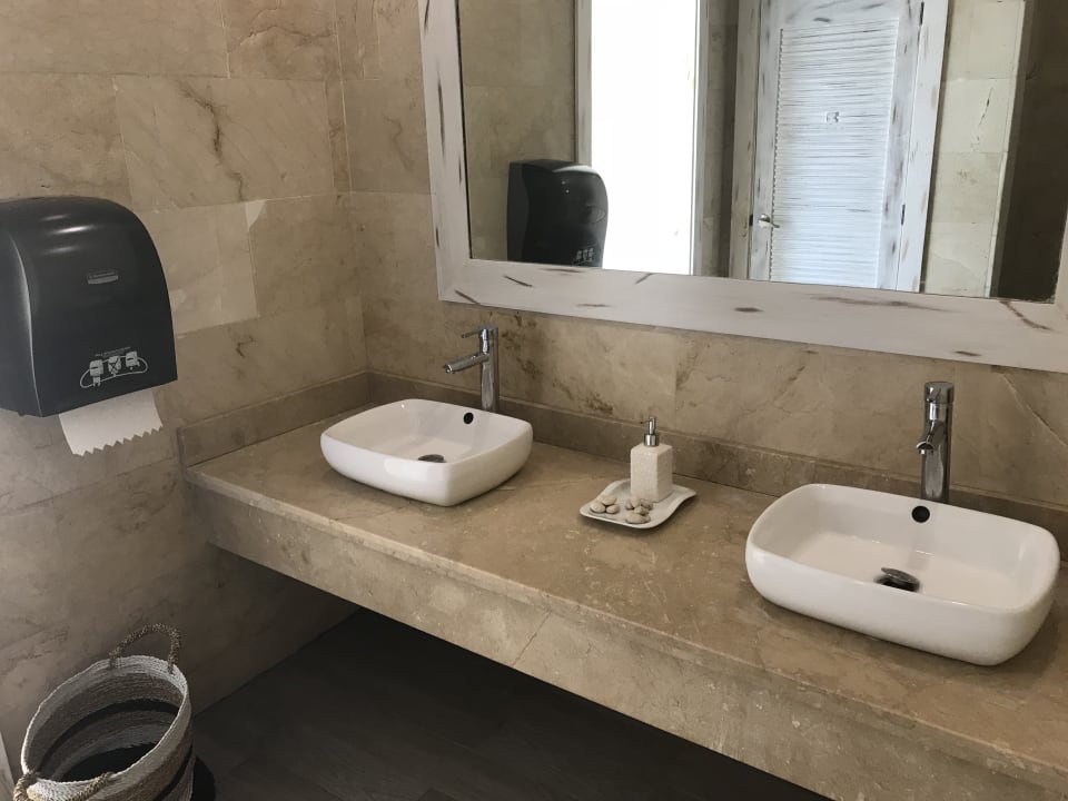 WC am Strand Catalonia Royal La Romana - Adults only