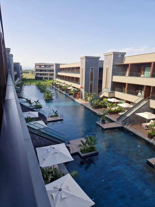 Pool Jacaranda Luxury Resort