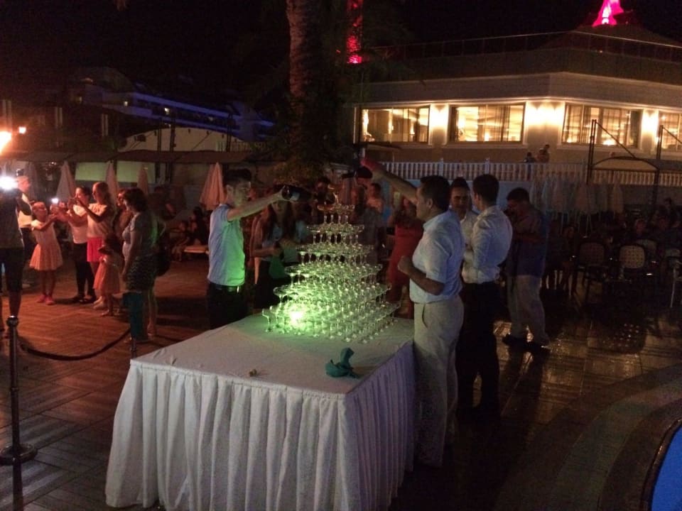 Gala Aydinbey Famous Resort