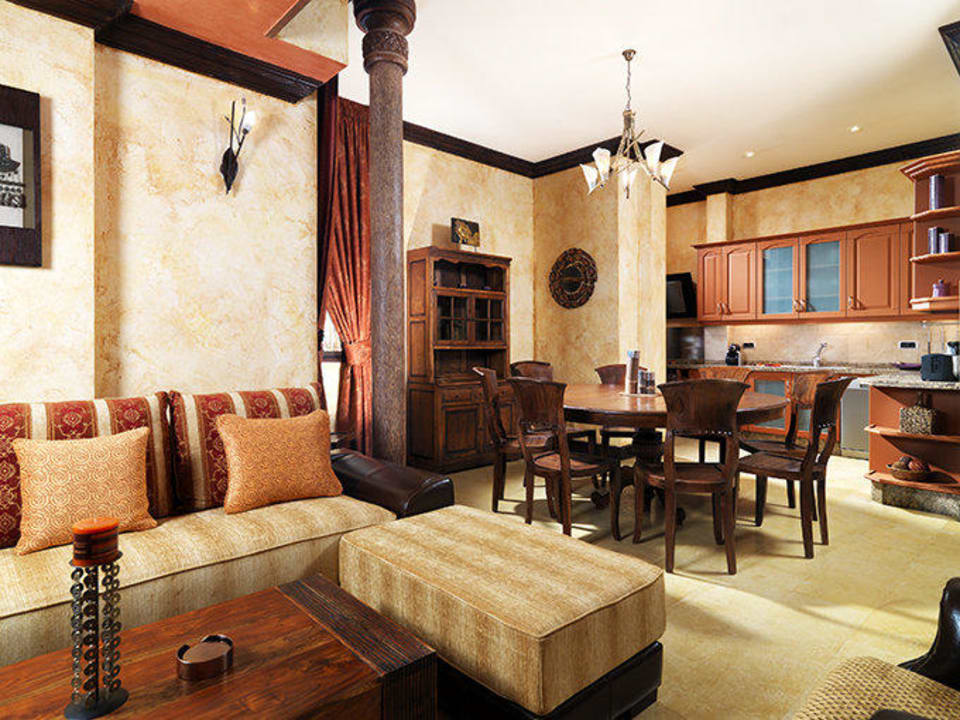 Master Suite Hotel Regency Country Club