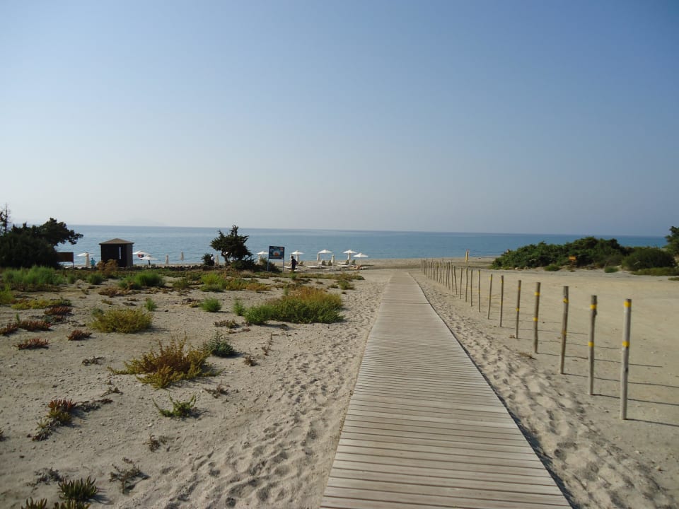 Gang zum Strand Atlantica Belvedere Resort